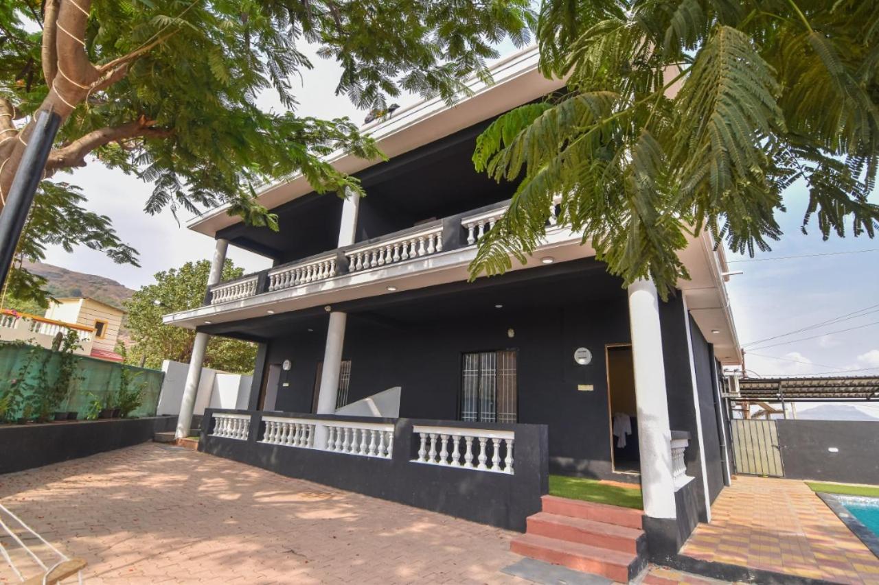 Empyrean Stay Ll 3Bhk Ll Black Horse Villa Ll Ac Ll Private Pool Ll Wifi II Lux Ll Lonavala Bagian luar foto
