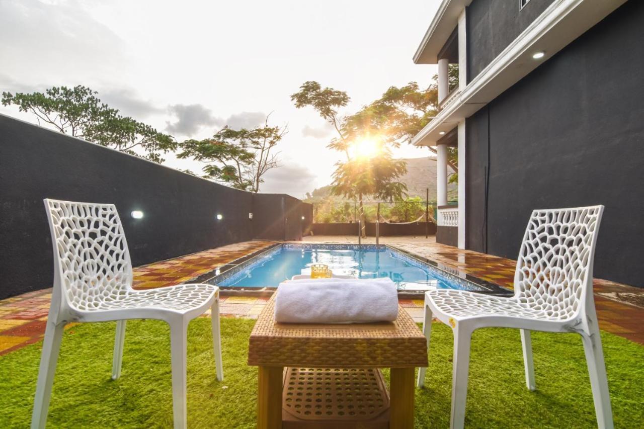 Empyrean Stay Ll 3Bhk Ll Black Horse Villa Ll Ac Ll Private Pool Ll Wifi II Lux Ll Lonavala Bagian luar foto