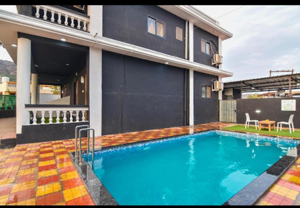 Empyrean Stay Ll 3Bhk Ll Black Horse Villa Ll Ac Ll Private Pool Ll Wifi II Lux Ll Lonavala Bagian luar foto