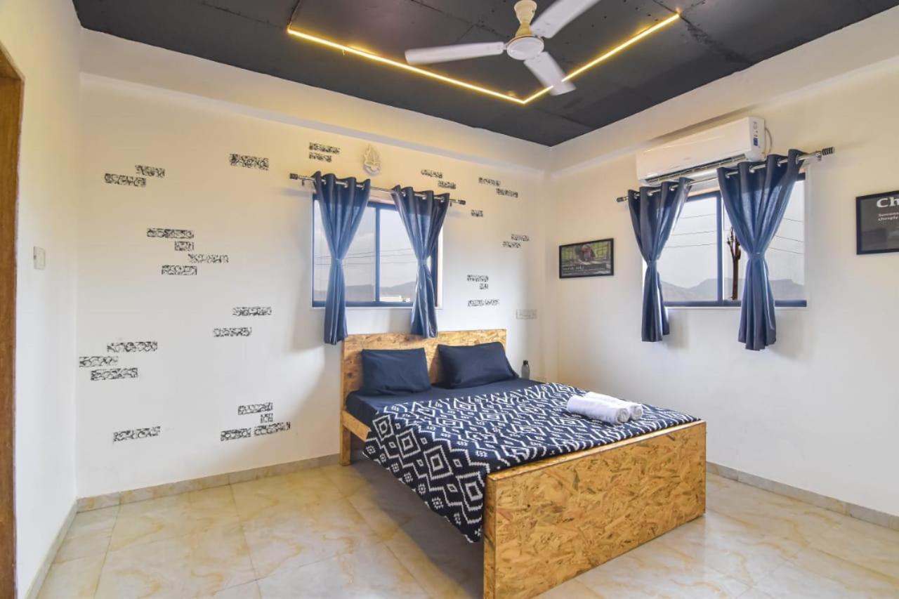 Empyrean Stay Ll 3Bhk Ll Black Horse Villa Ll Ac Ll Private Pool Ll Wifi II Lux Ll Lonavala Bagian luar foto
