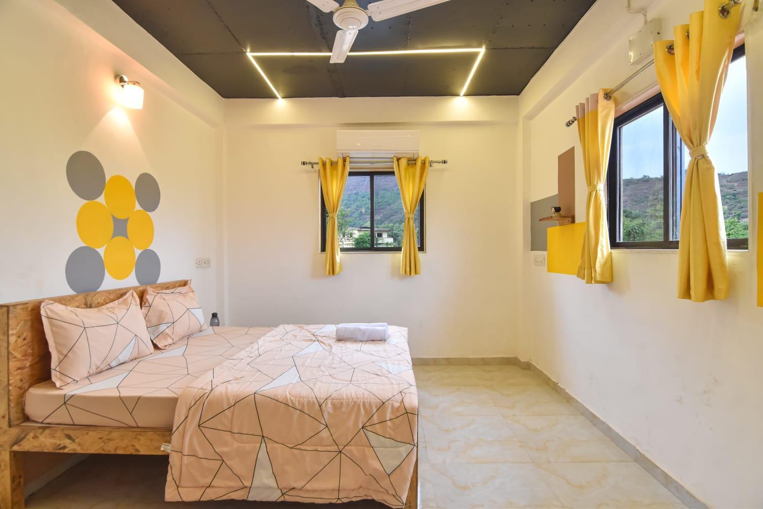Empyrean Stay Ll 3Bhk Ll Black Horse Villa Ll Ac Ll Private Pool Ll Wifi II Lux Ll Lonavala Bagian luar foto