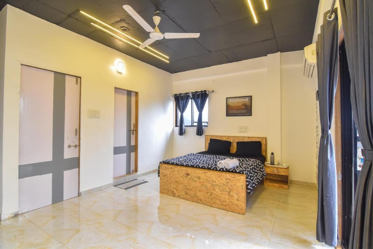 Empyrean Stay Ll 3Bhk Ll Black Horse Villa Ll Ac Ll Private Pool Ll Wifi II Lux Ll Lonavala Bagian luar foto